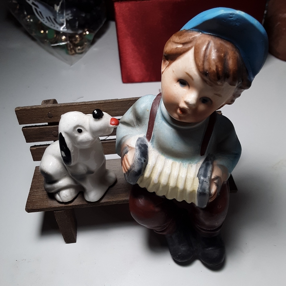 1950s boy on bench